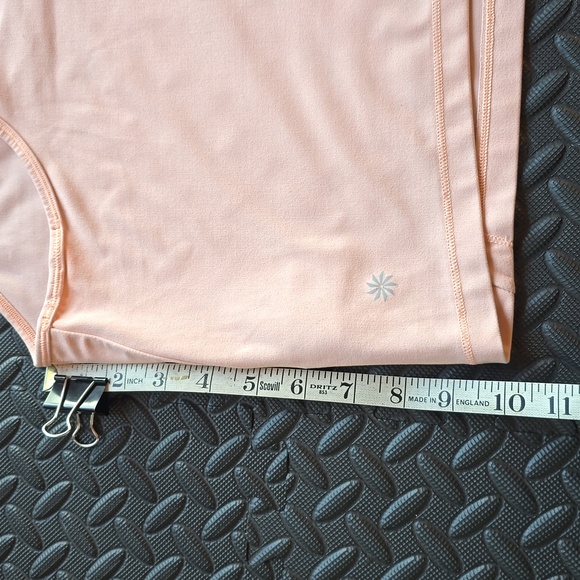 Athleta Shanti Crop Beach Peach- L - Picture 5 of 7
